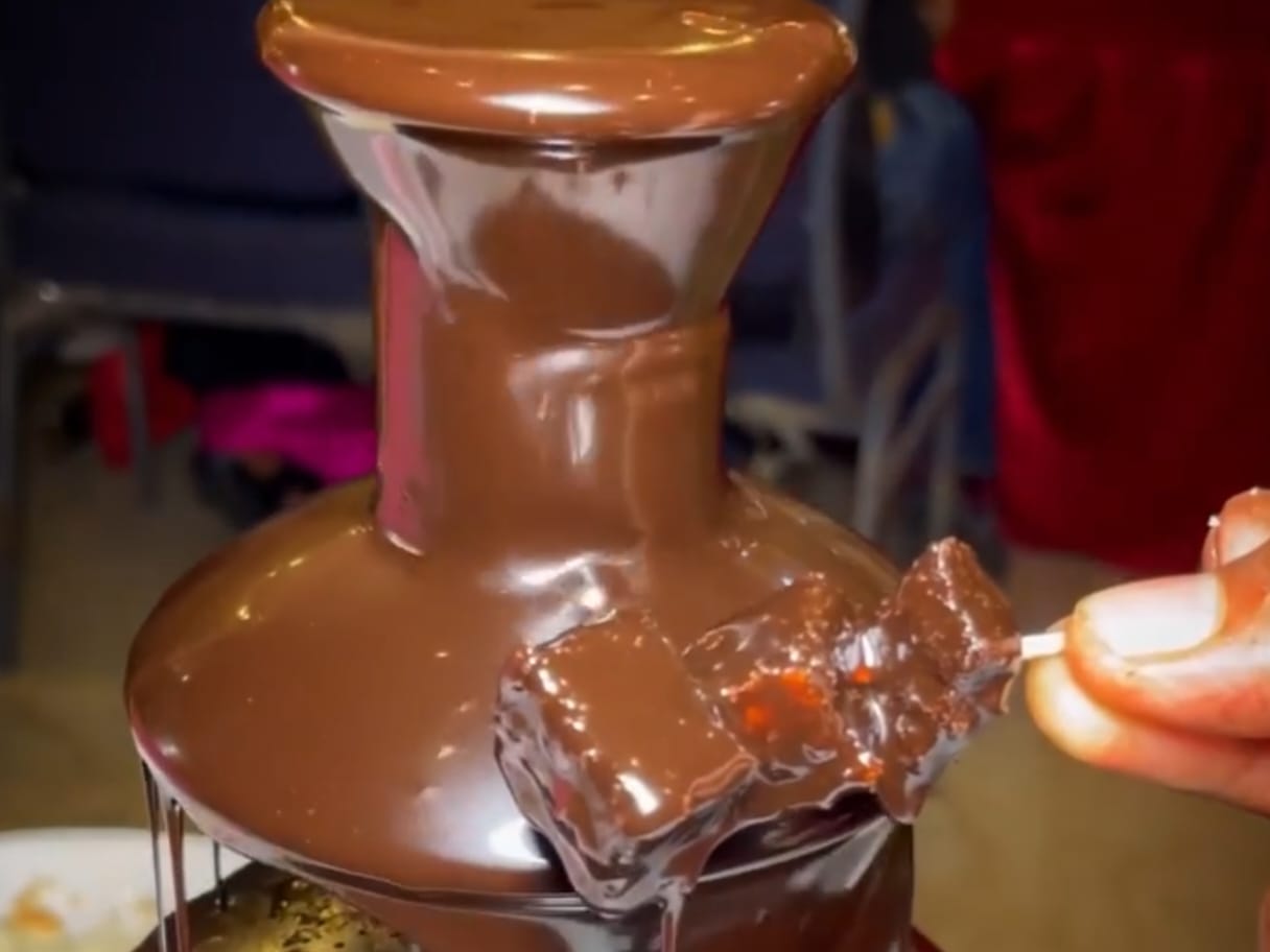 Chocolate Fountain 2
